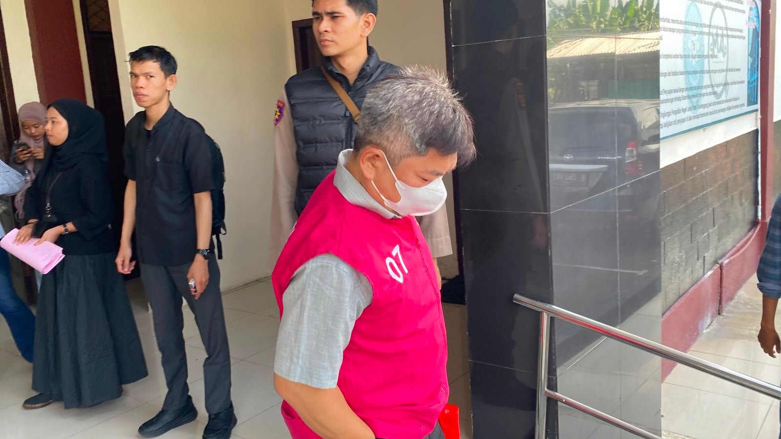 Terdakwa Korupsi PDAM Tirta Mayang Minta Hakim Batalkan Dakwaan JPU